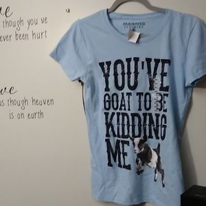 Women's sz.sm.N.w.t graphic goat  t-shirt fun!